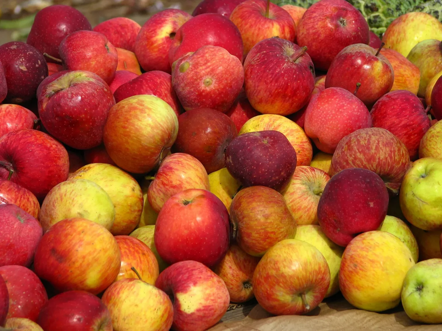 Apples stacked for sale at Koyambedu wholesale market, Chennai