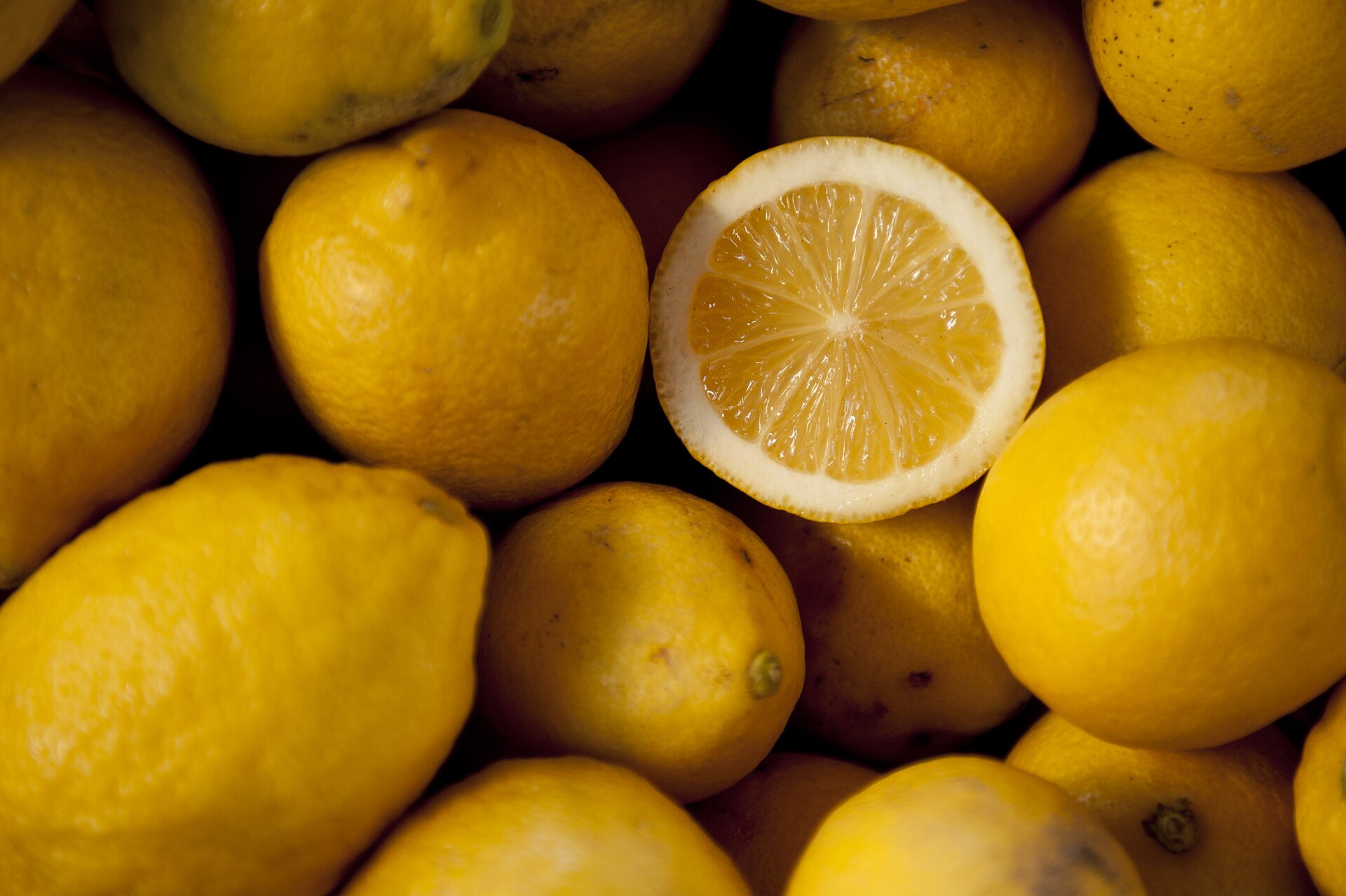 Fresh lemons for wholesale supply from Bulky Business